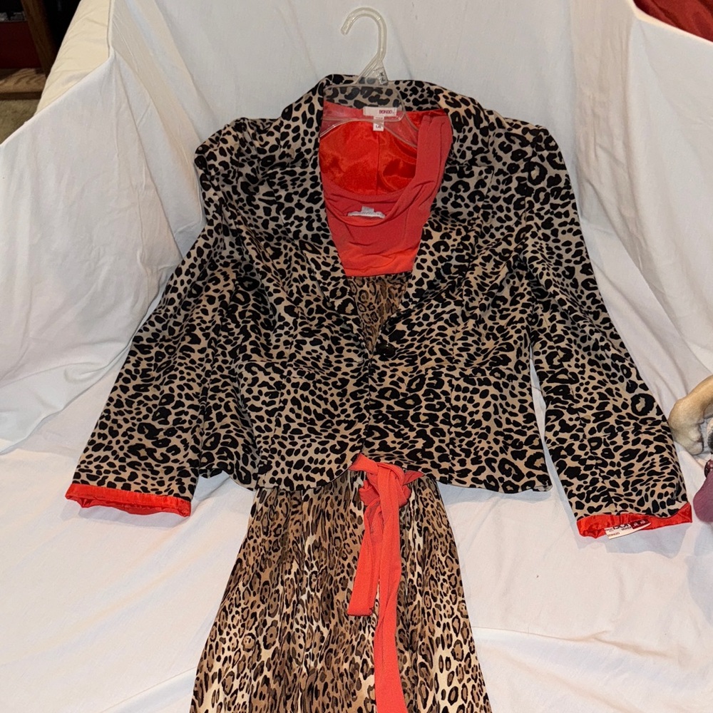 BONGO Leopard Print Midi Dress with Bold Red Accents